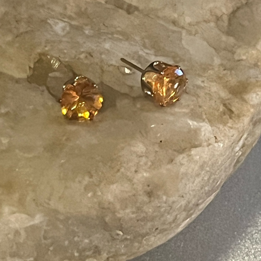 Genuine Citrine Crystal Gemstone Round Cut 7mm Stud Earrings Gold Setting -New - Picture 10 of 15